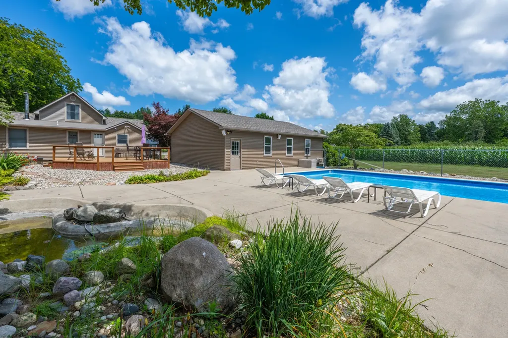 1314 Miners Road Royalton Township MI 49085