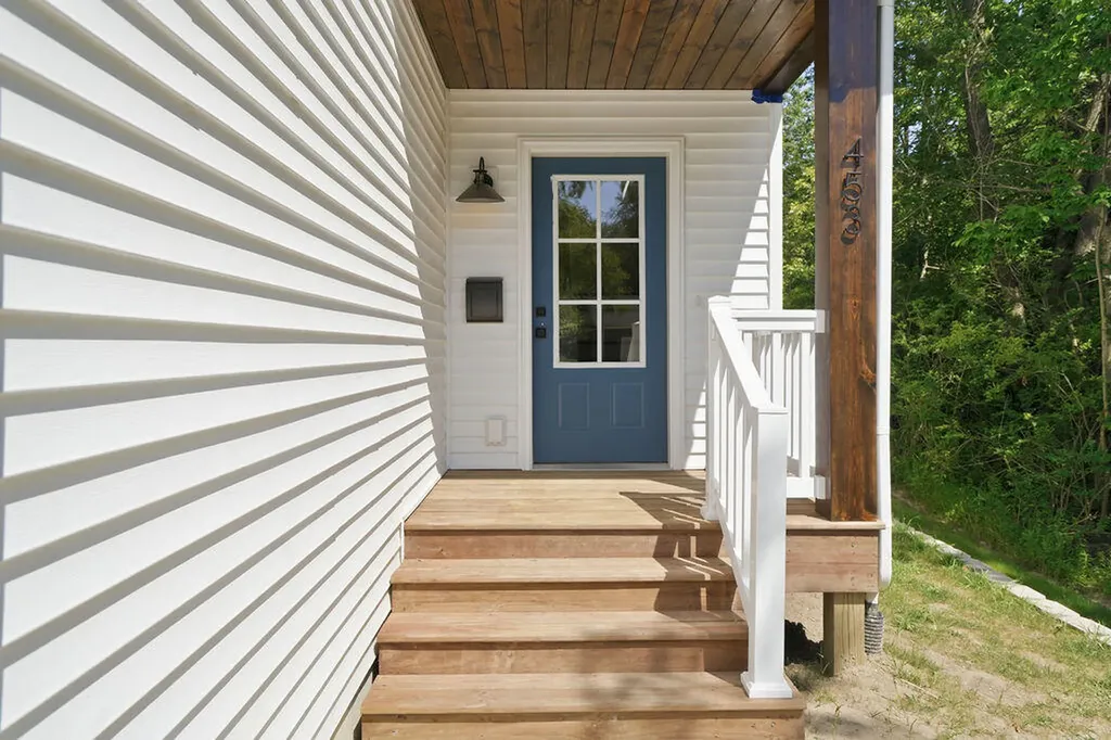 453 Sunset Parkway Casco Township MI 49090