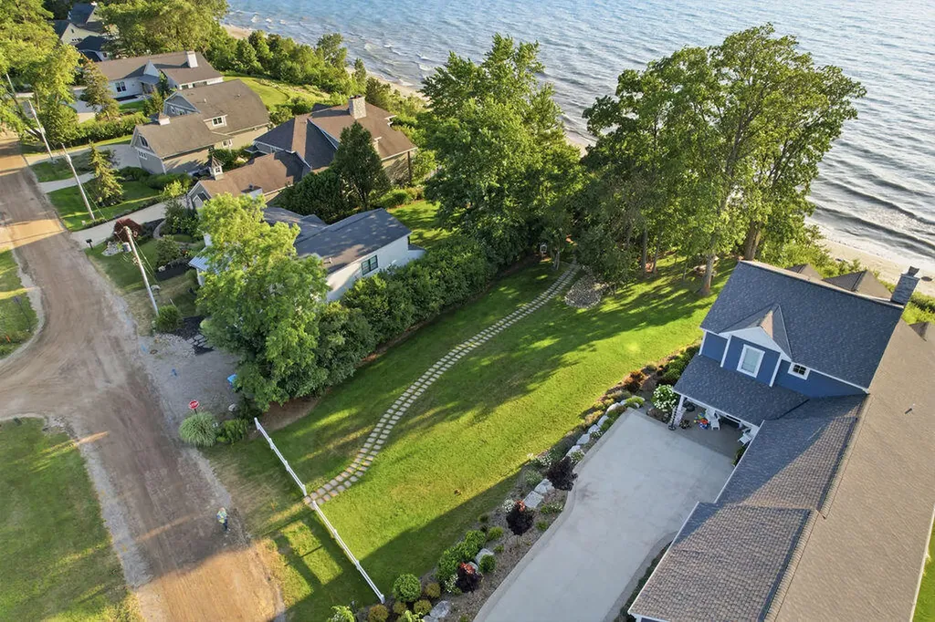 453 Sunset Parkway Casco Township MI 49090