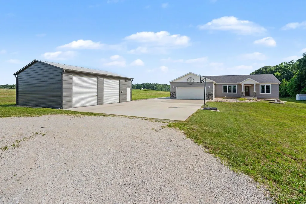 3170 Pine Lake Street Howard Township MI 49120
