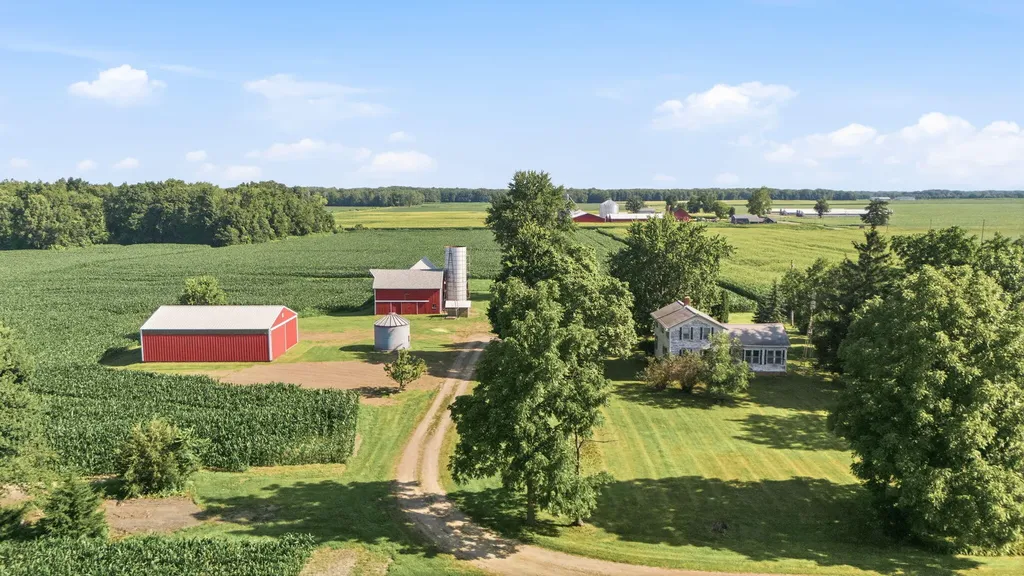 4985 W Gilpin Road Three Oaks Township MI 49128