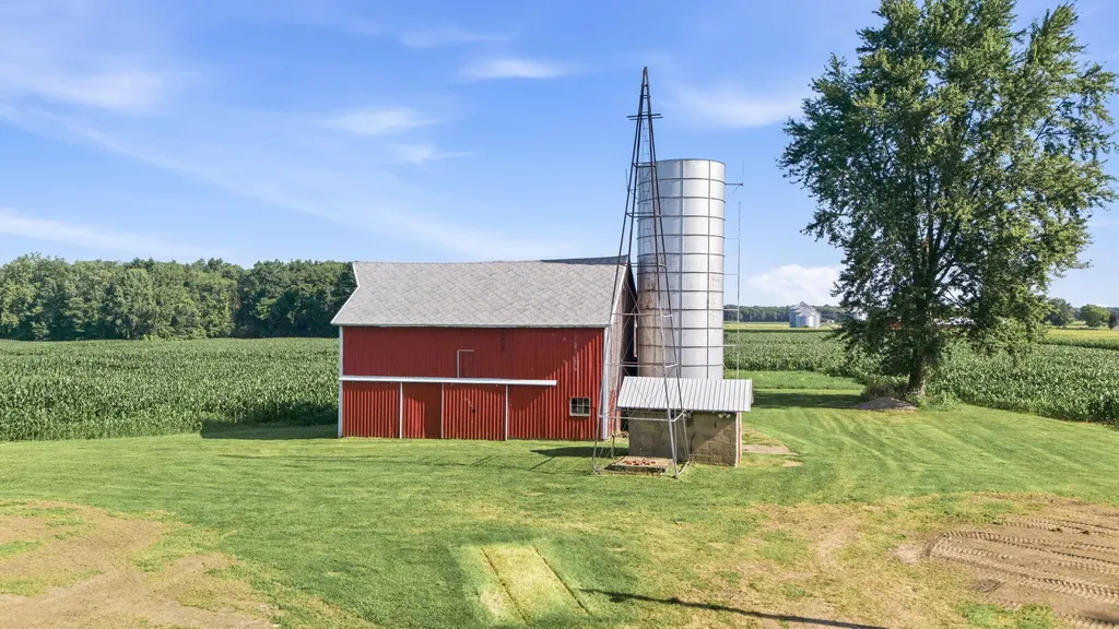 4985 W Gilpin Road Three Oaks Township MI 49128