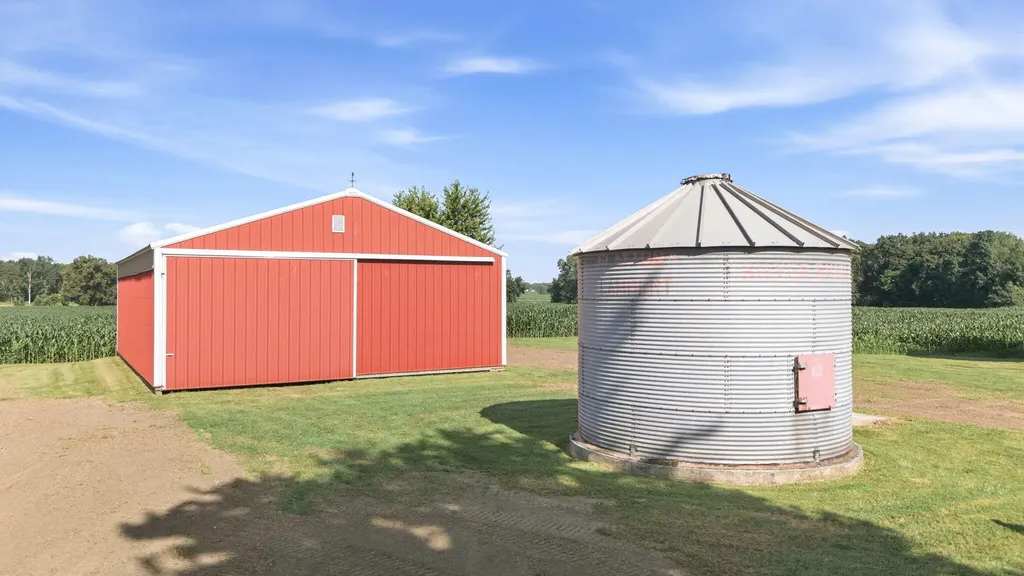 4985 W Gilpin Road Three Oaks Township MI 49128