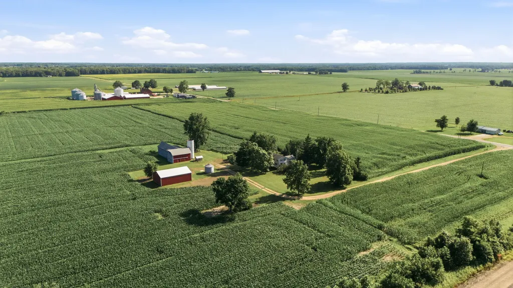 4985 W Gilpin Road Three Oaks Township MI 49128