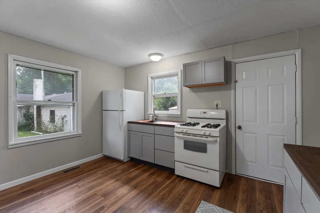 70324 Fairfield Drive Ontwa Township MI 49112