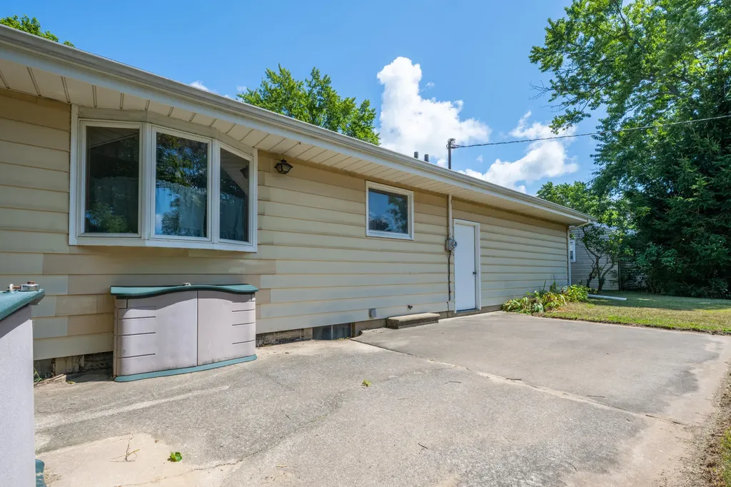 5432 S Roosevelt Road Lincoln Charter Township MI 49127