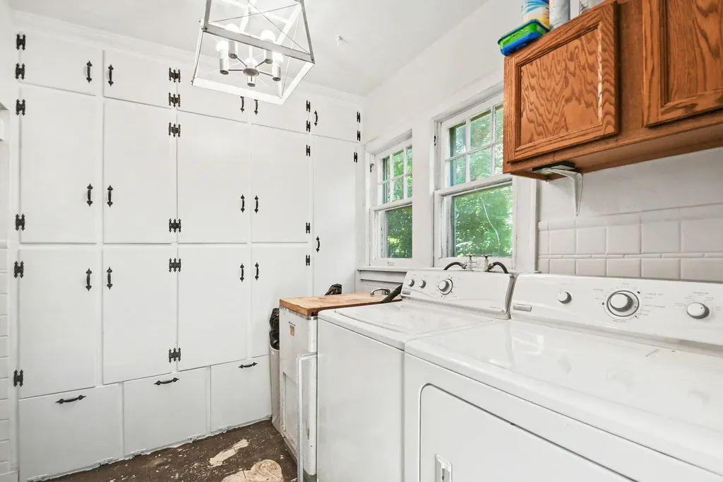 1549 Broadway Benton Charter Township MI 49022