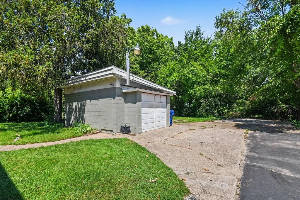 1549 Broadway Benton Charter Township MI 49022