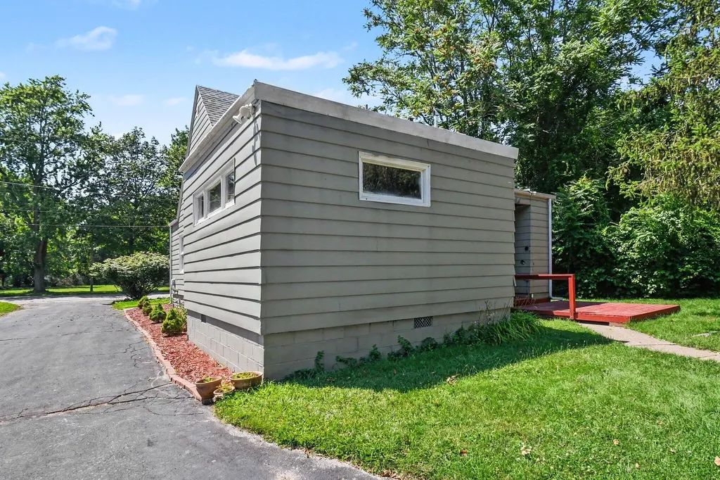 1549 Broadway Benton Charter Township MI 49022