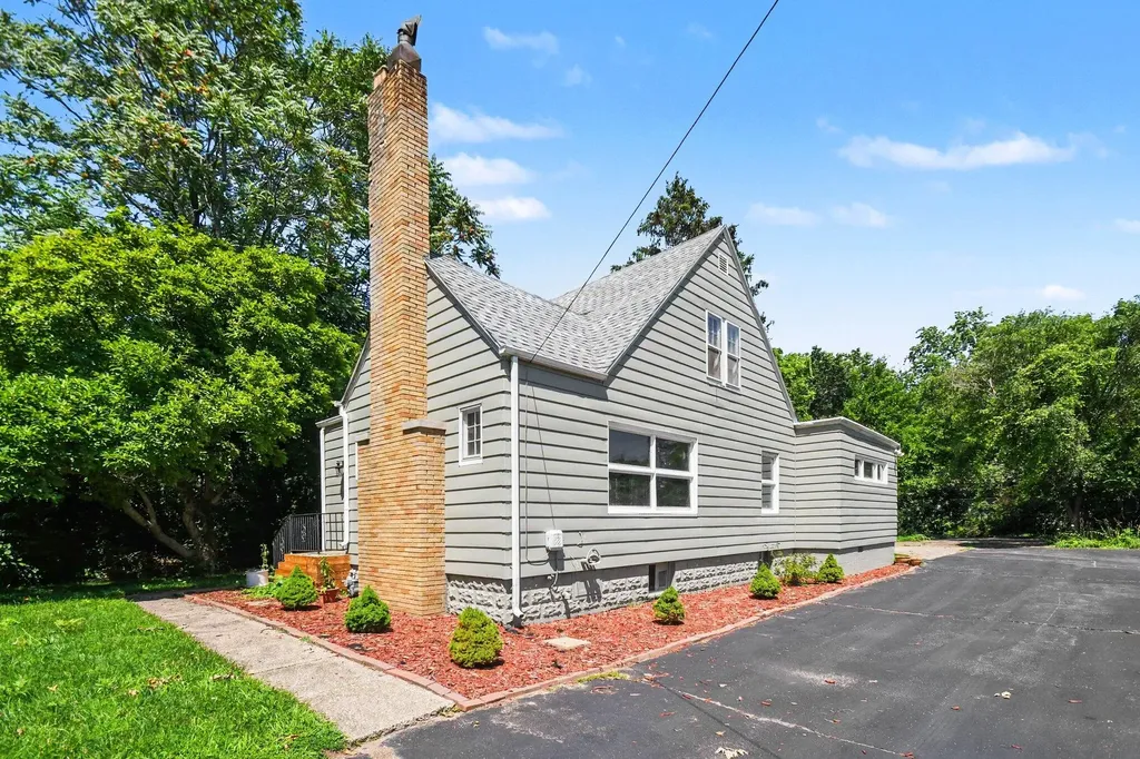 1549 Broadway Benton Charter Township MI 49022