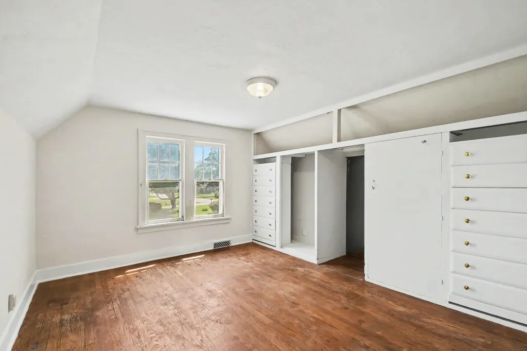 1549 Broadway Benton Charter Township MI 49022