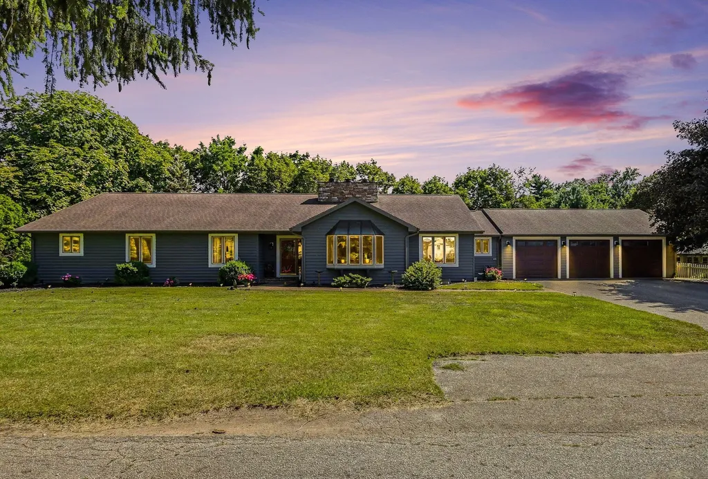 2390 Sycamore Path Shoreham Village MI 49085