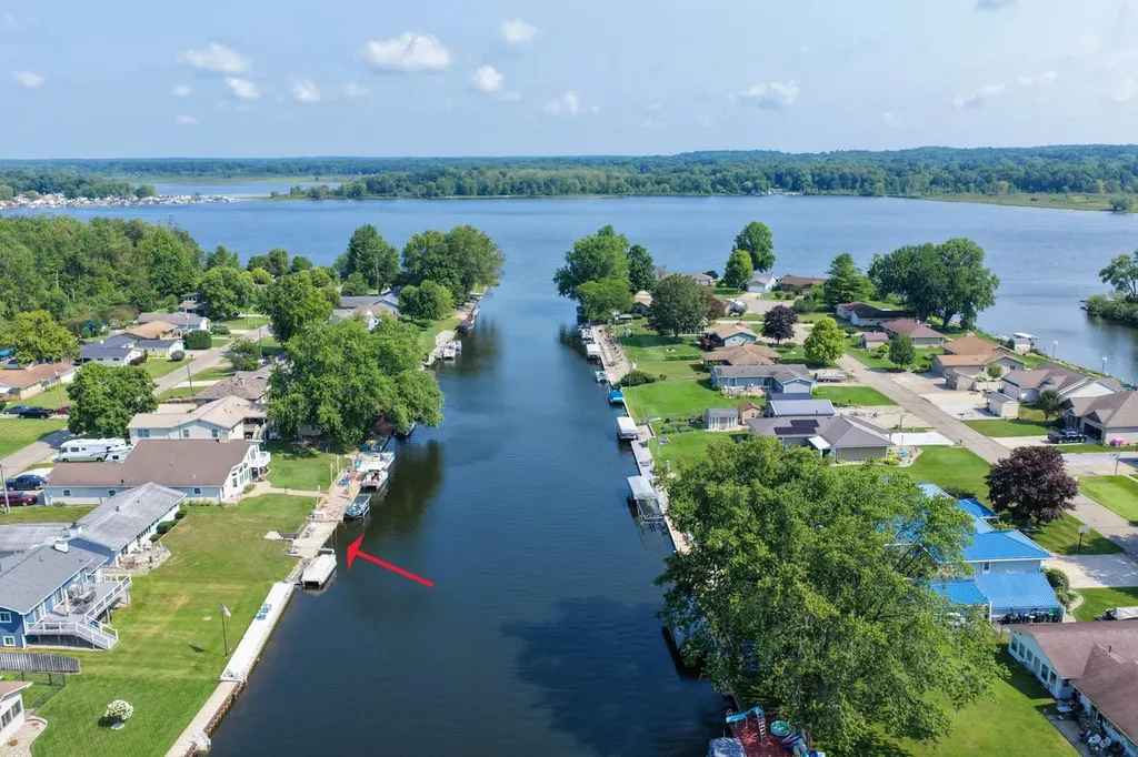 68441 N Channel Parkway Mason Township MI 49112