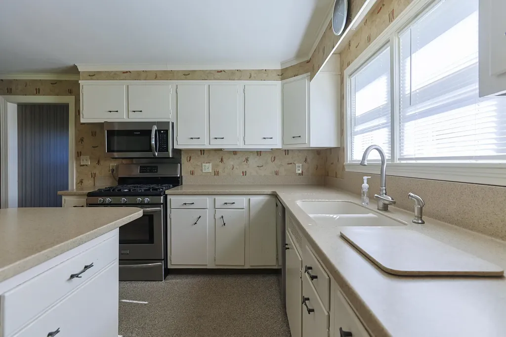 2274 Yankee Street Howard Township MI 49120