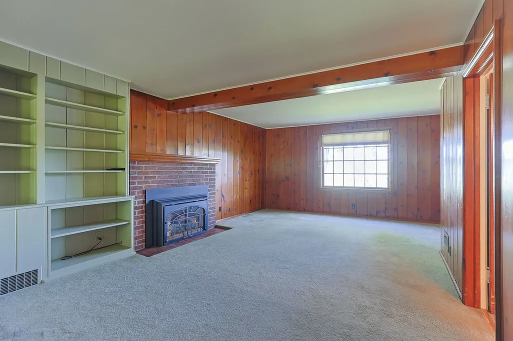 2274 Yankee Street Howard Township MI 49120