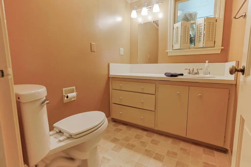 2274 Yankee Street Howard Township MI 49120