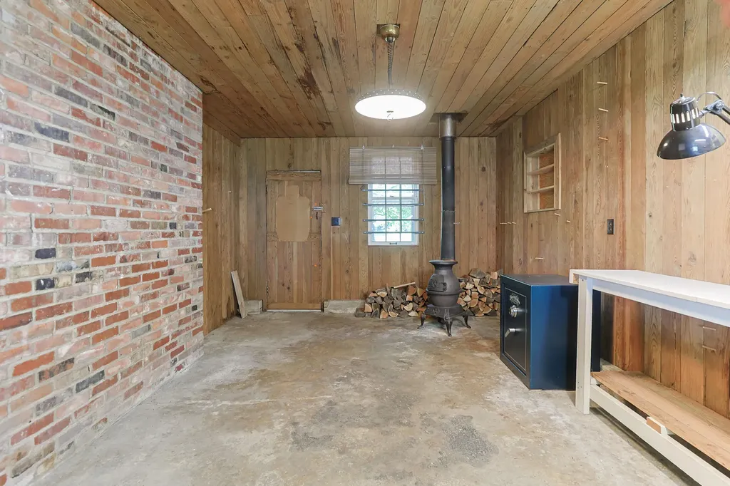 2274 Yankee Street Howard Township MI 49120
