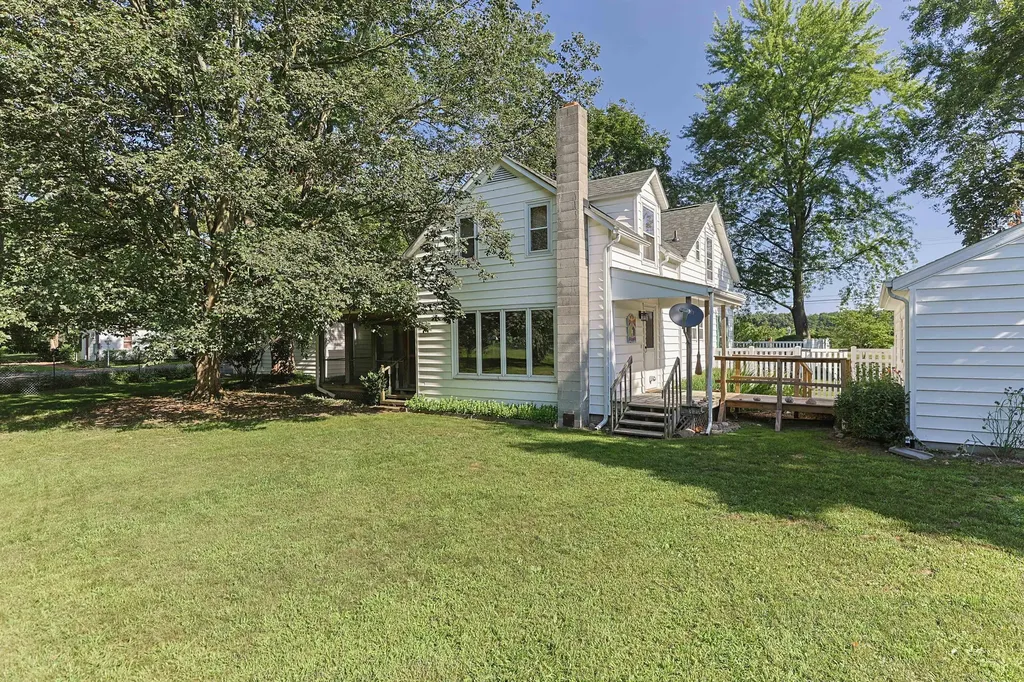 2274 Yankee Street Howard Township MI 49120