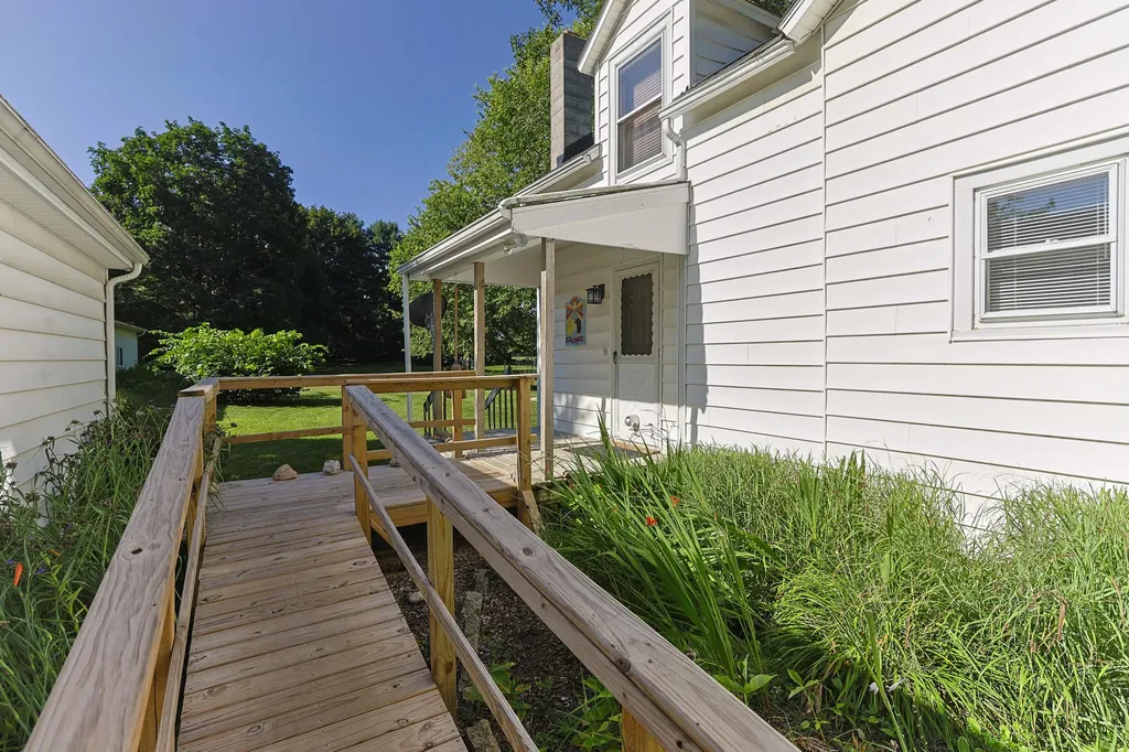 2274 Yankee Street Howard Township MI 49120