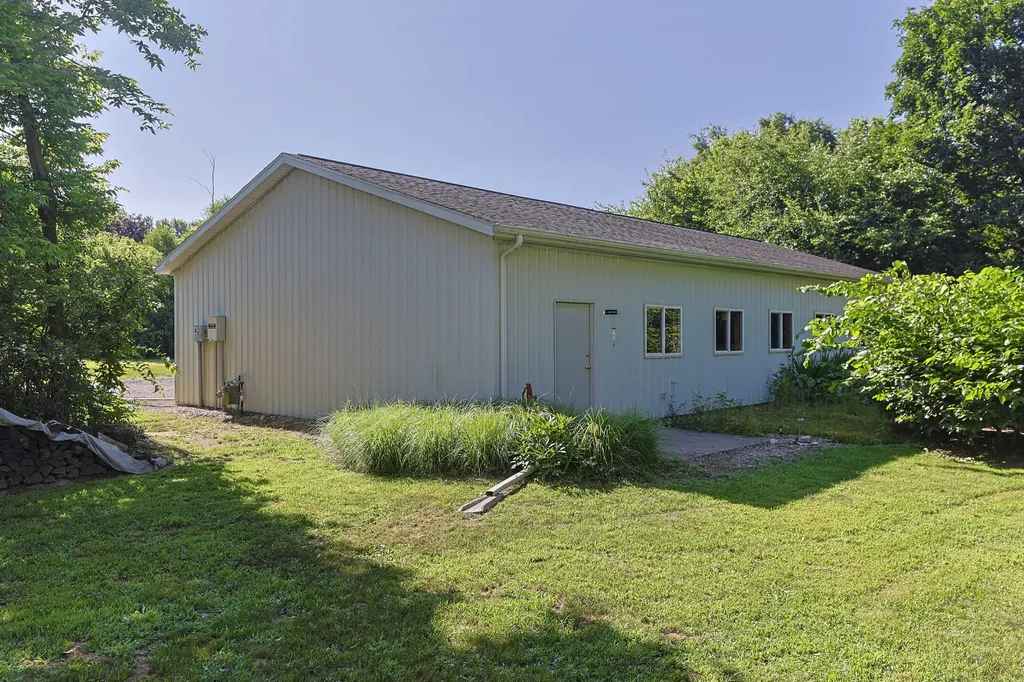 2274 Yankee Street Howard Township MI 49120