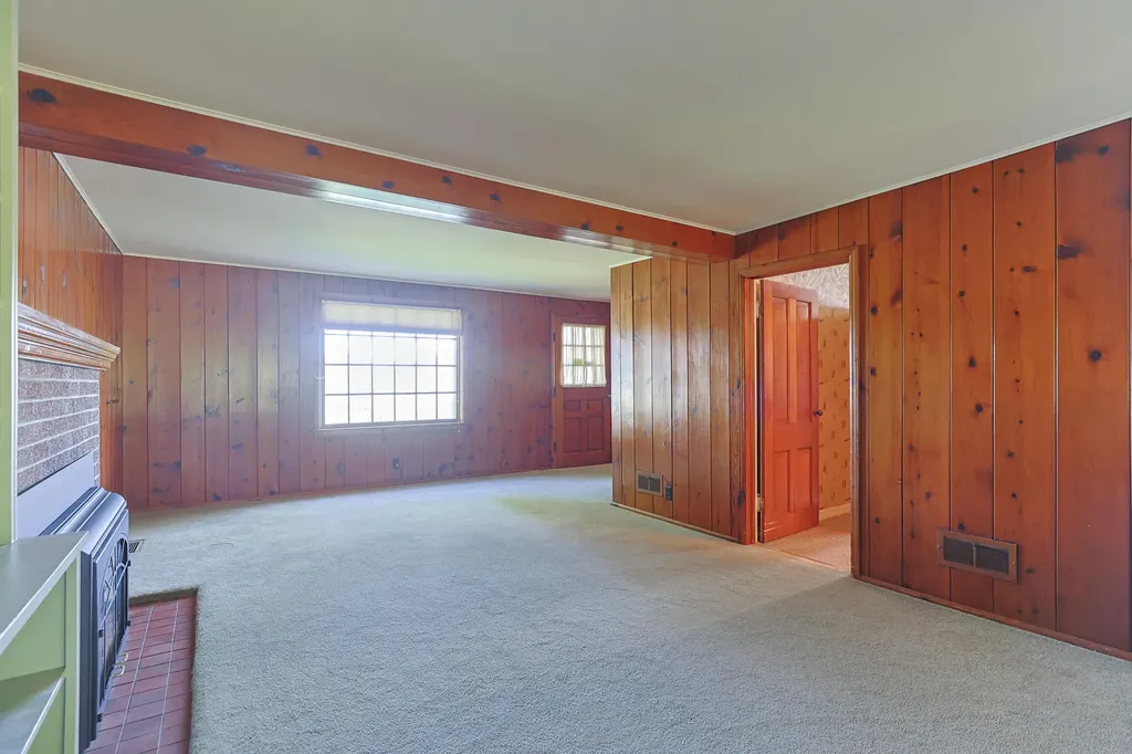 2274 Yankee Street Howard Township MI 49120
