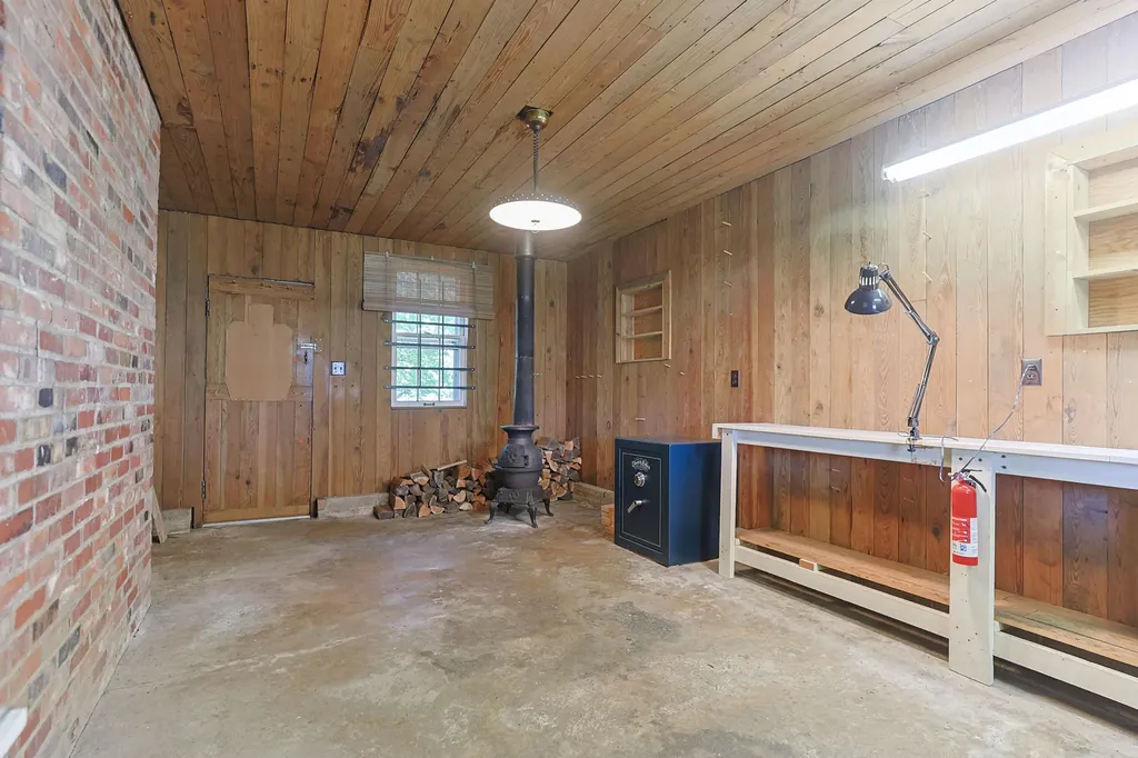 2274 Yankee Street Howard Township MI 49120