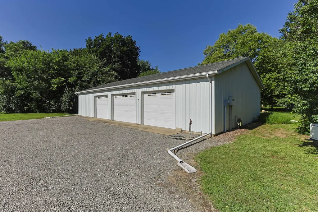 2274 Yankee Street Howard Township MI 49120