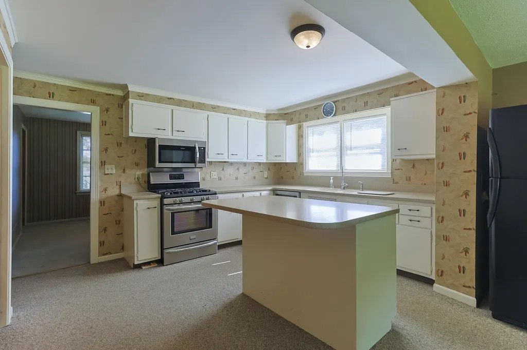 2274 Yankee Street Howard Township MI 49120