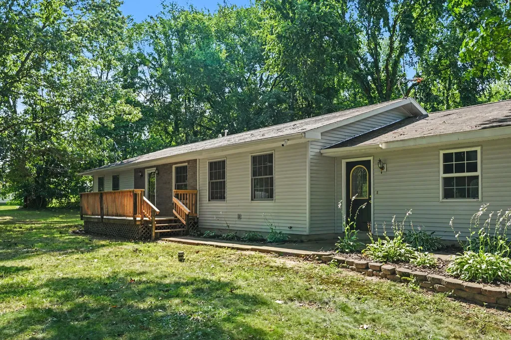 27911 Gideon Street Lagrange Township MI 49047