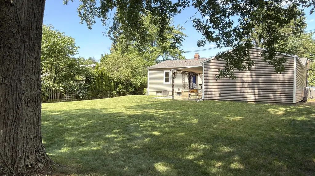 226 S Chicago Street New Buffalo City MI 49117