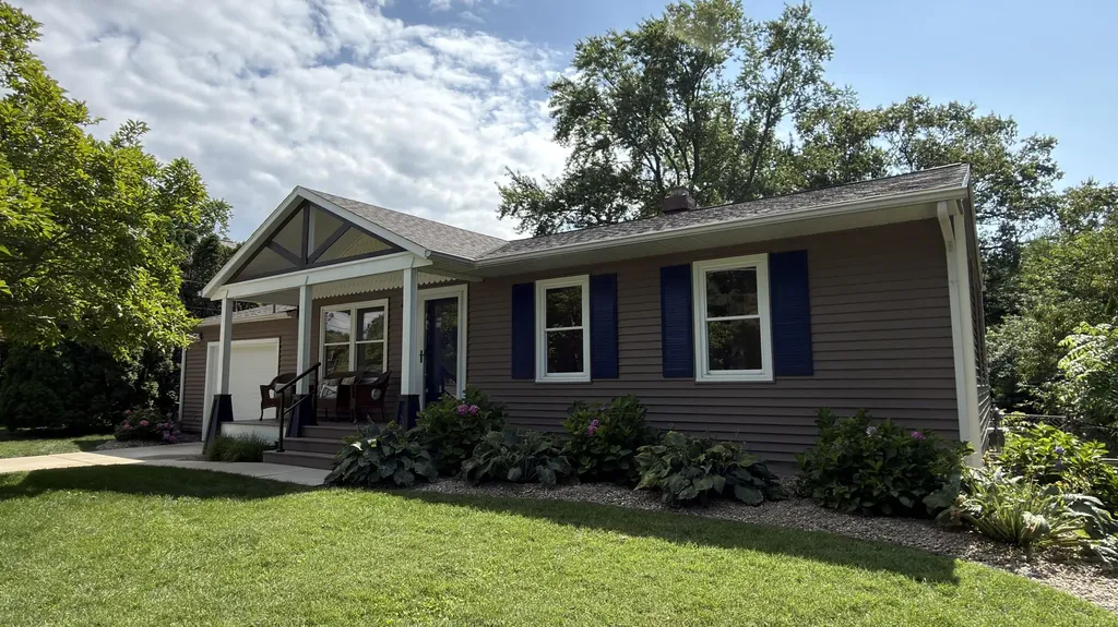 226 S Chicago Street New Buffalo City MI 49117