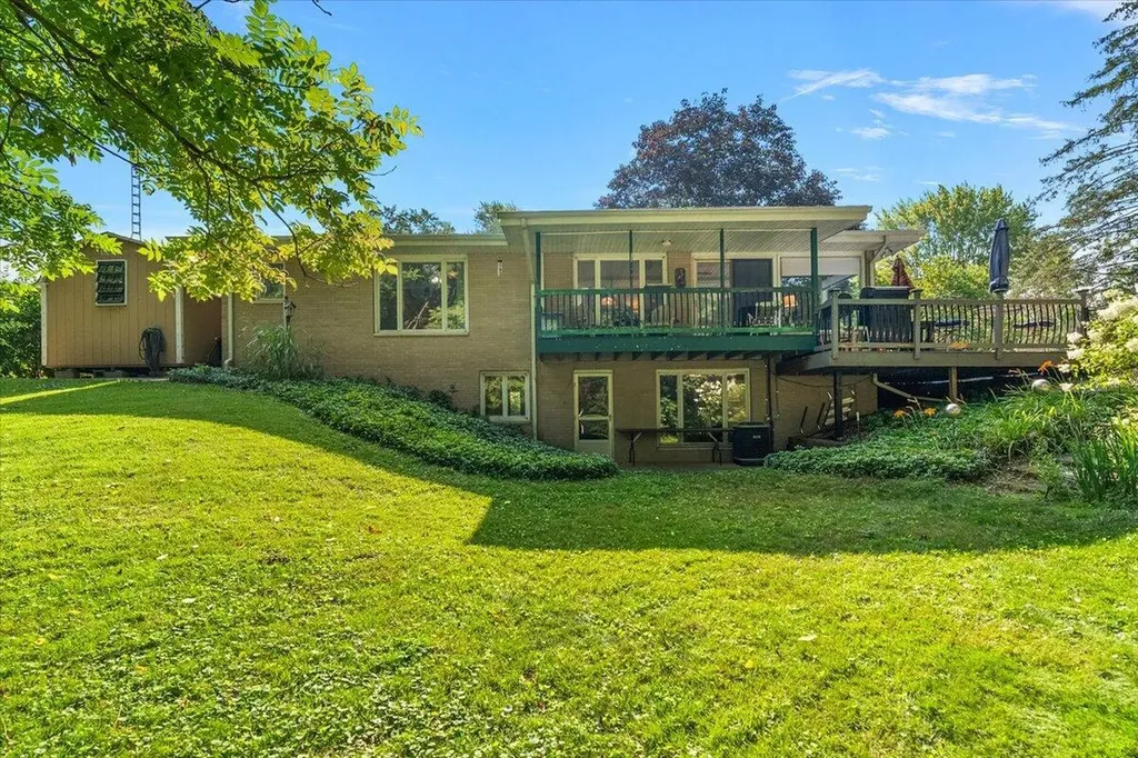 5236 Wilshire Terrace Lincoln Charter Township MI 49085