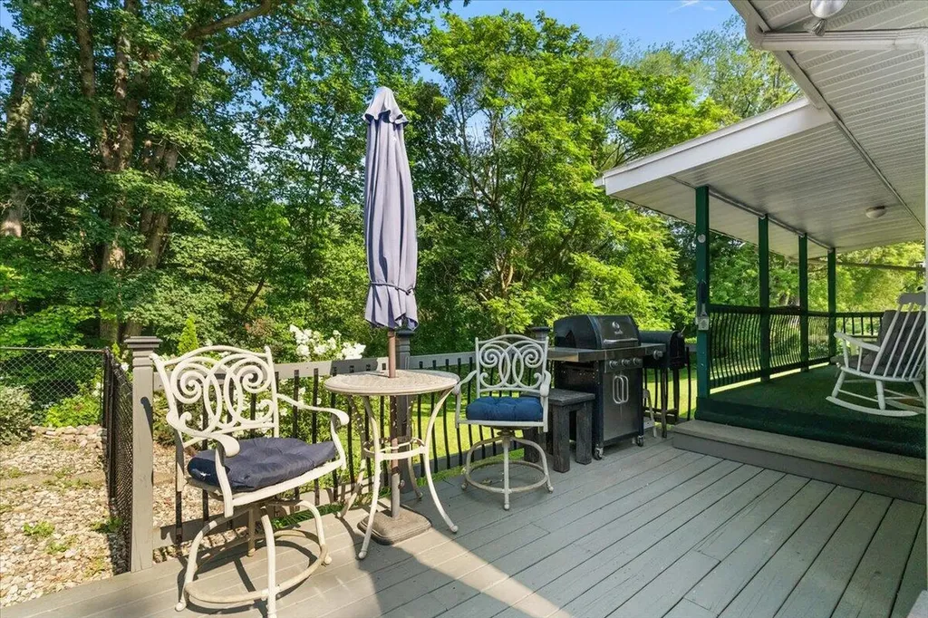5236 Wilshire Terrace Lincoln Charter Township MI 49085