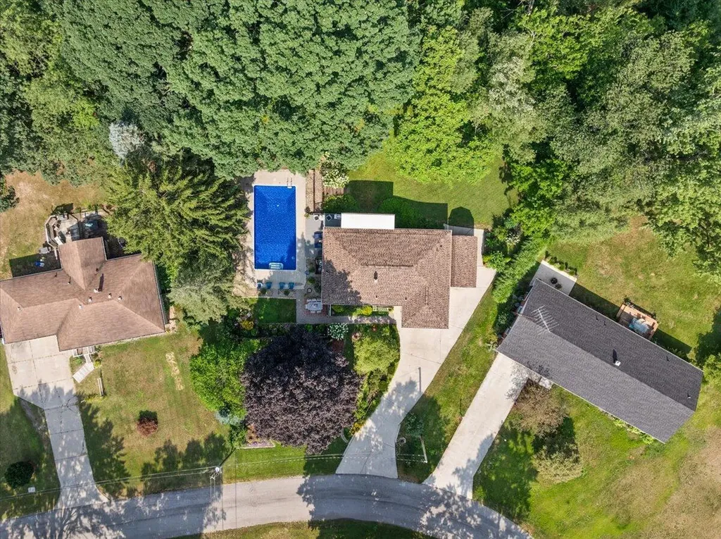 5236 Wilshire Terrace Lincoln Charter Township MI 49085