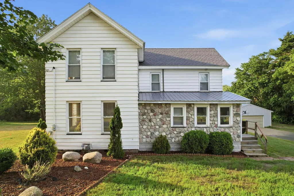 6649 122nd Avenue Ganges Township MI 49408