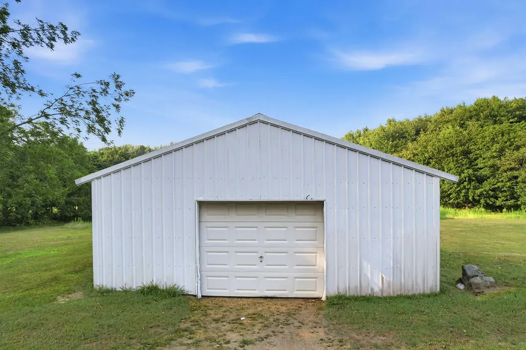 6649 122nd Avenue Ganges Township MI 49408