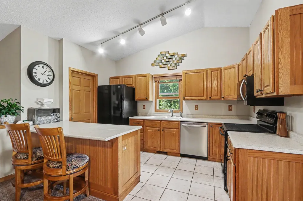 971 Niagara Drive Lawton Village MI 49065
