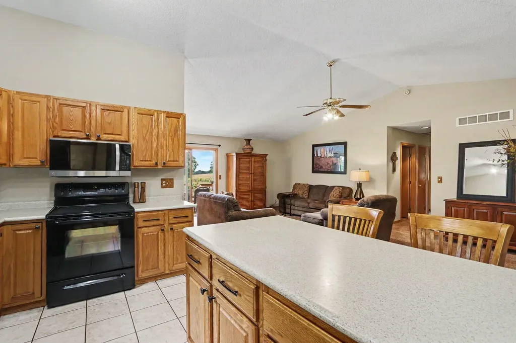 971 Niagara Drive Lawton Village MI 49065