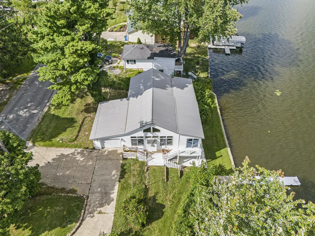 917 Elm Street Colon Village MI 49040