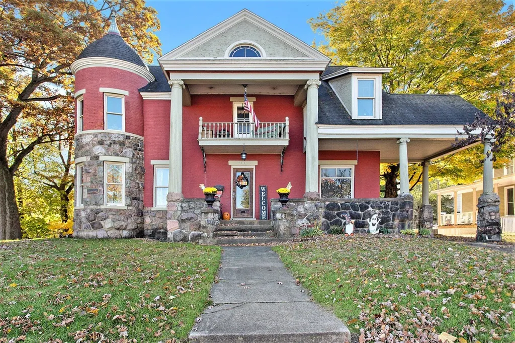 306 W Michigan Avenue Three Rivers City MI 49093