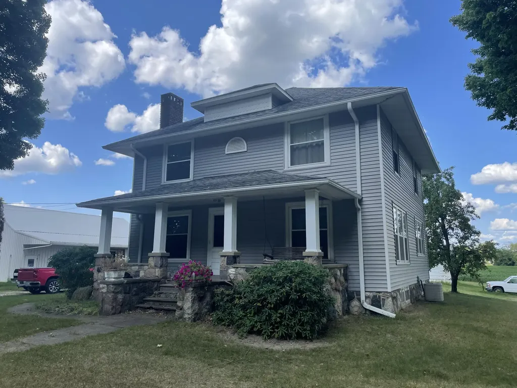 832 W Front Street Burr Oak Village MI 49030