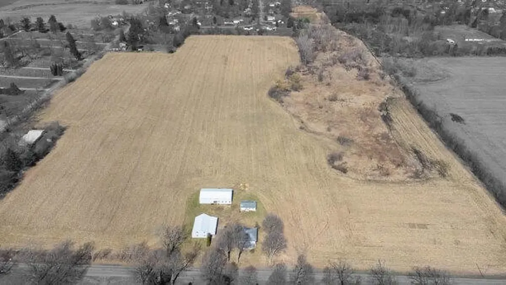 832 W Front Street Burr Oak Village MI 49030