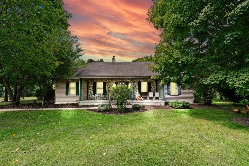 1435 Epley Road Williamston City MI 48895