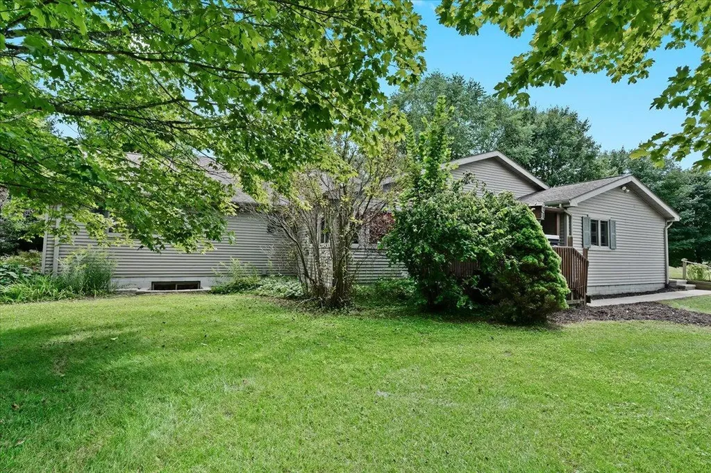 1435 Epley Road Williamston City MI 48895