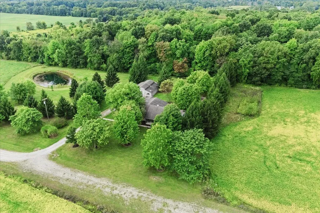 1435 Epley Road Williamston City MI 48895