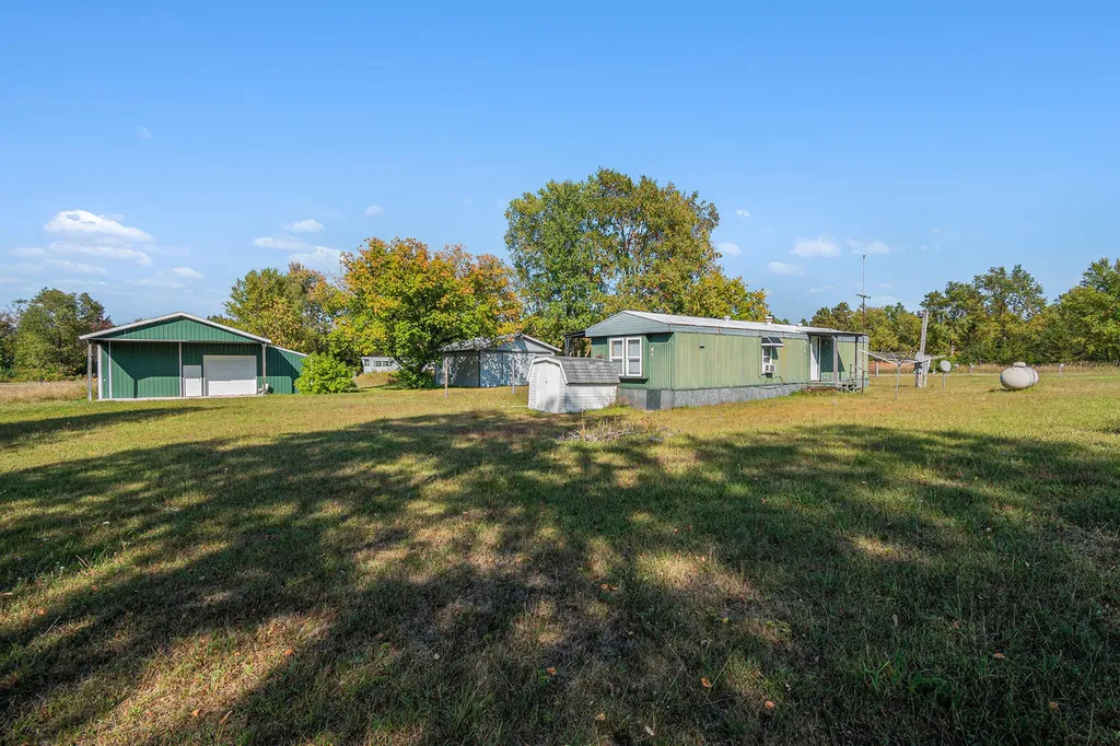 1215 Bear Avenue Redding Township MI 48625