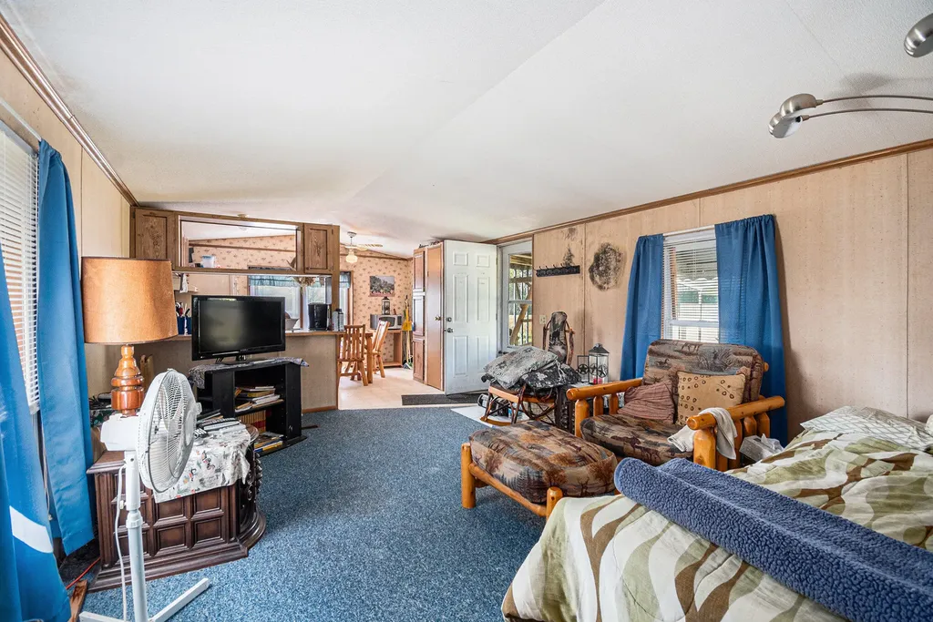 1215 Bear Avenue Redding Township MI 48625