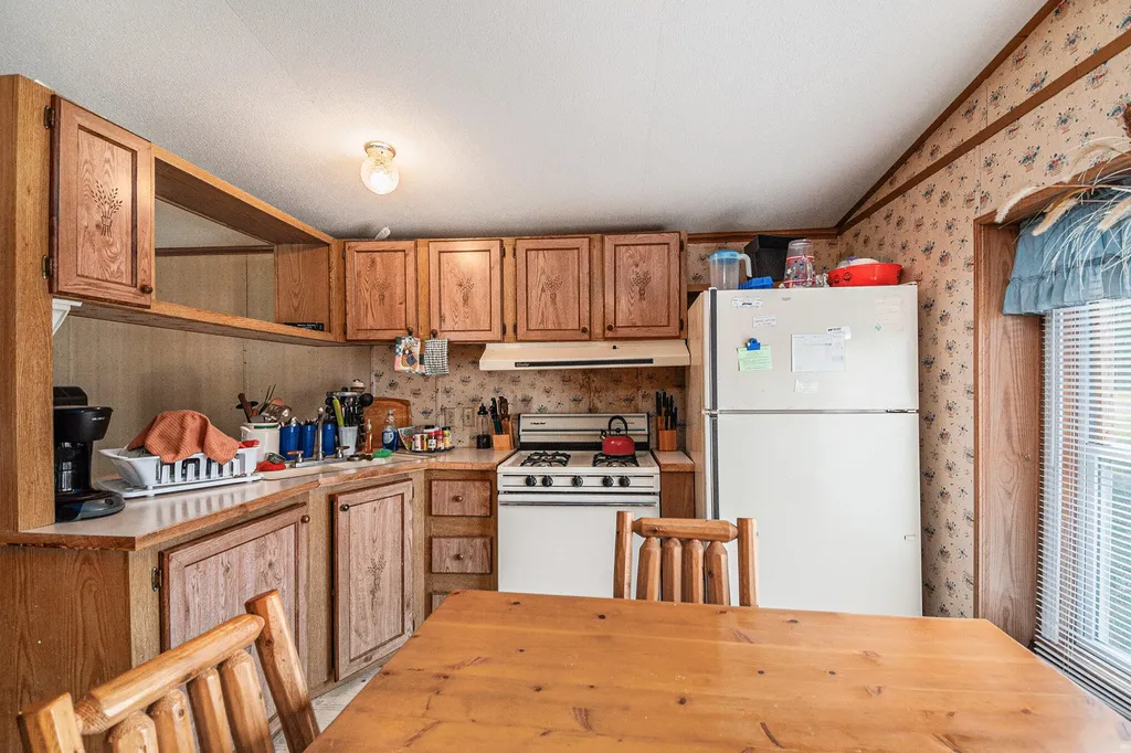 1215 Bear Avenue Redding Township MI 48625