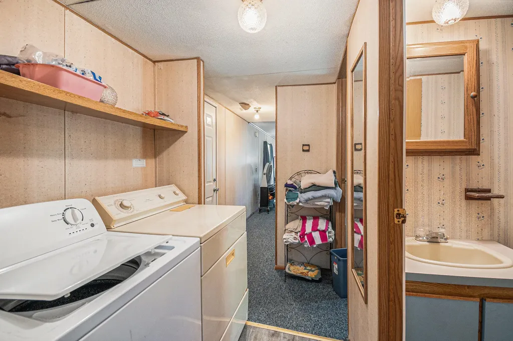 1215 Bear Avenue Redding Township MI 48625