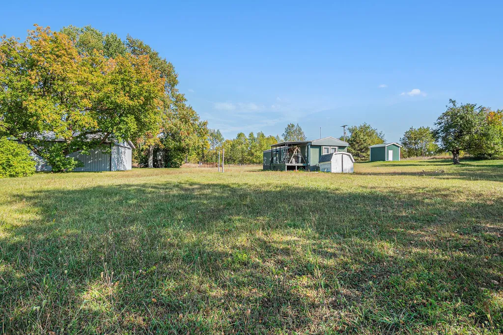 1215 Bear Avenue Redding Township MI 48625
